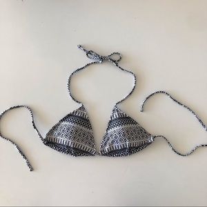 Black & White Victoria’s Secret Bikini Top size S